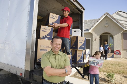 Temporary storage solutions for moving and renovation in Stroudgreen