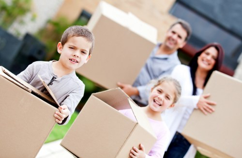 Flexible storage space in Stroud Green for moving and decluttering