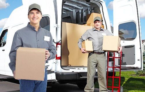 Clean and monitored storage units in Stroudgreen
