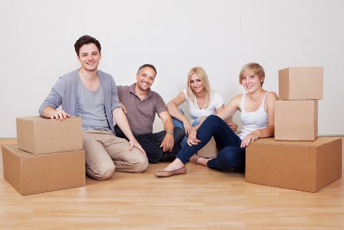 Organised storage units in Stroud Green for personal and business items